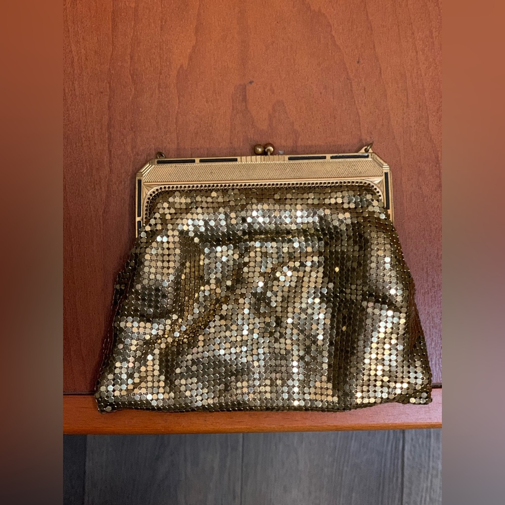 Whiting & Davis Mesh Bags Elegant Medal Gold Clutch Bag - Picture 4 of 6
